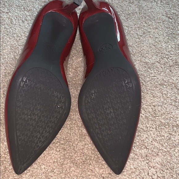 Shoes - Picture 7 of 8